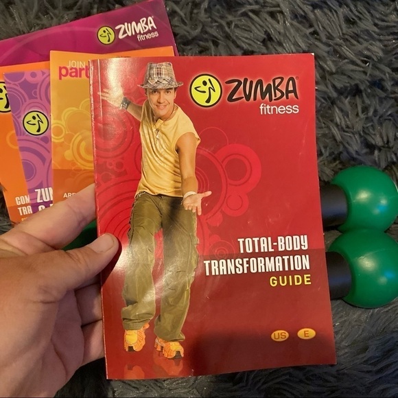 Zumba DVD set with shakers - Picture 11 of 11